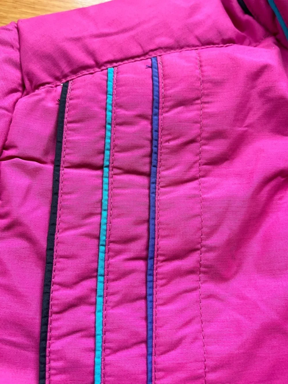 Vintage 80s retro duck down ski jacket bubble coat pink cropped M mountain goat